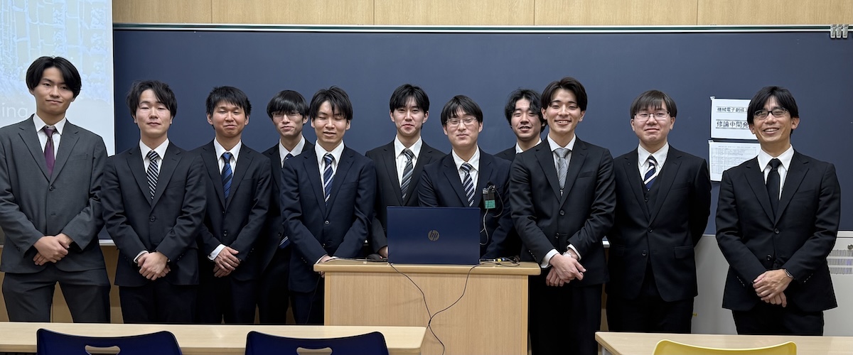 スーツを着た男性たち
AI 生成コンテンツは誤りを含む可能性があります。